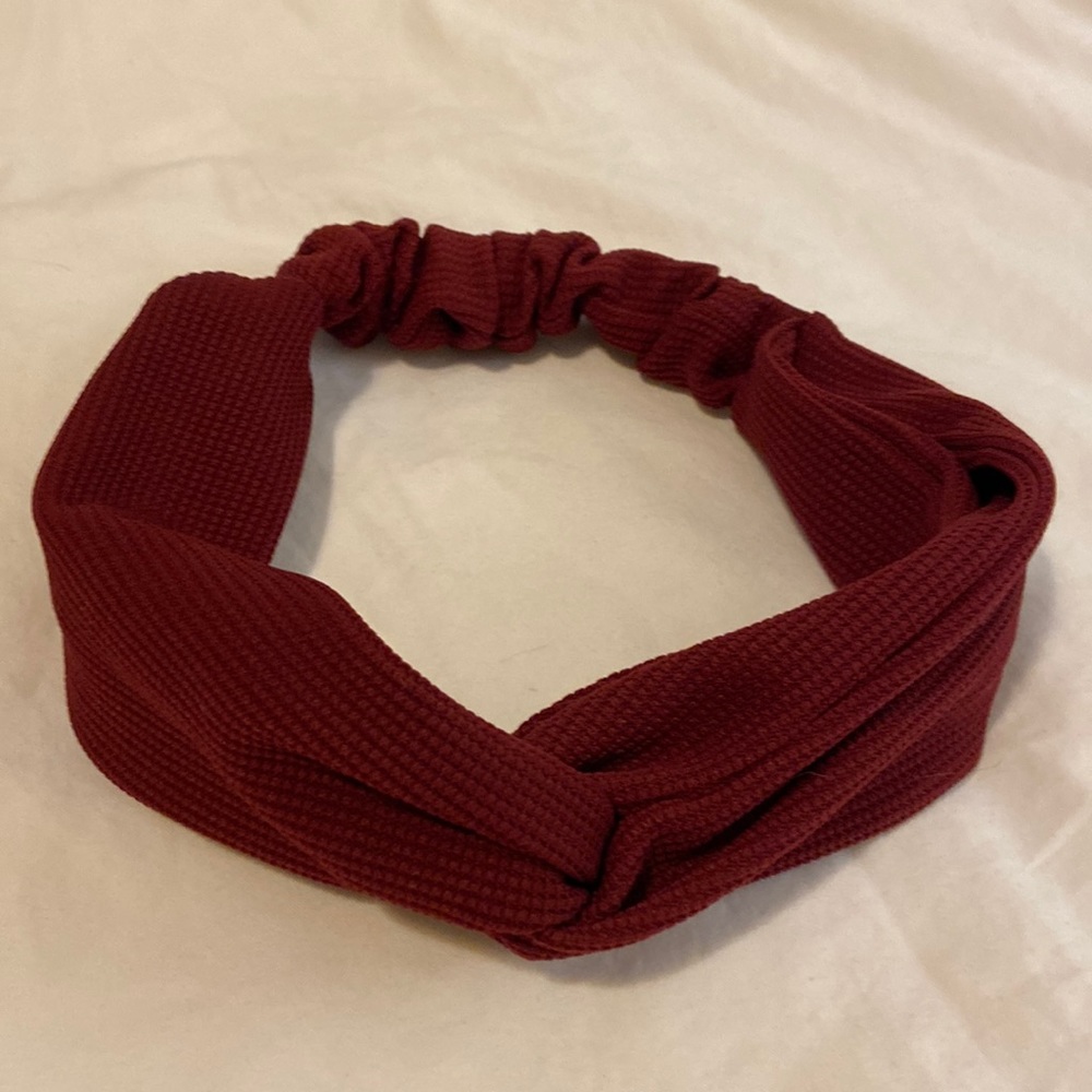 Madewell Knotted Elastic Headband in Maroon